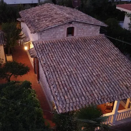 Casa - *