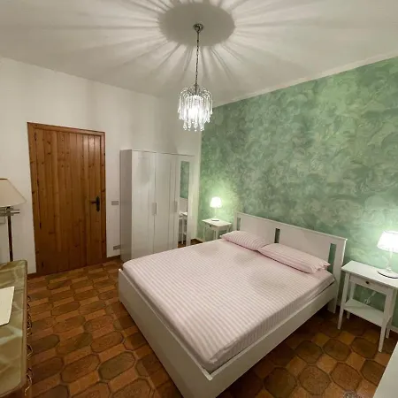Apartamento Casa - *
