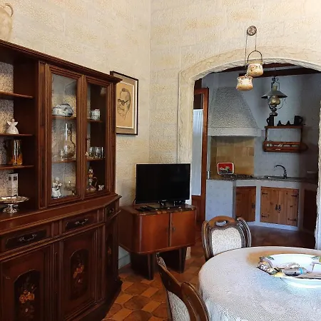 Apartamento Casa - *